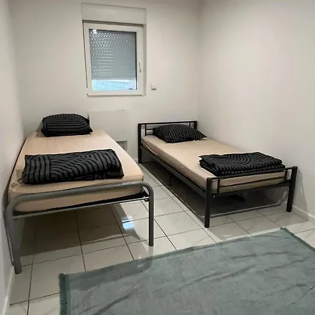 Apartmán Cosy A Audun-le-roman Avec Jardin 50 M² *